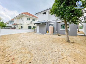 *****บ้านเดี่ยวมือสอง ม.วราภิรมย์ สุขาภิบาล5 หลังมุม เนื้อที่ 88.1 ตร.ว. ฟังก์ชัน 3 ห้องนอน 3 ห้องน้ำ จอดรถได้ 2 คัน บนทำเลเชื่อมต่อหลายเส้นทาง ถ.รามอินทรา ถ.สายไหม และถ.พหลโยธิน ใกล้สนามบินดอนเมือง ทางด่วน "รามอินทรา" และรถไฟฟ้าสายสีเขียว "สถานีสายหยุด"